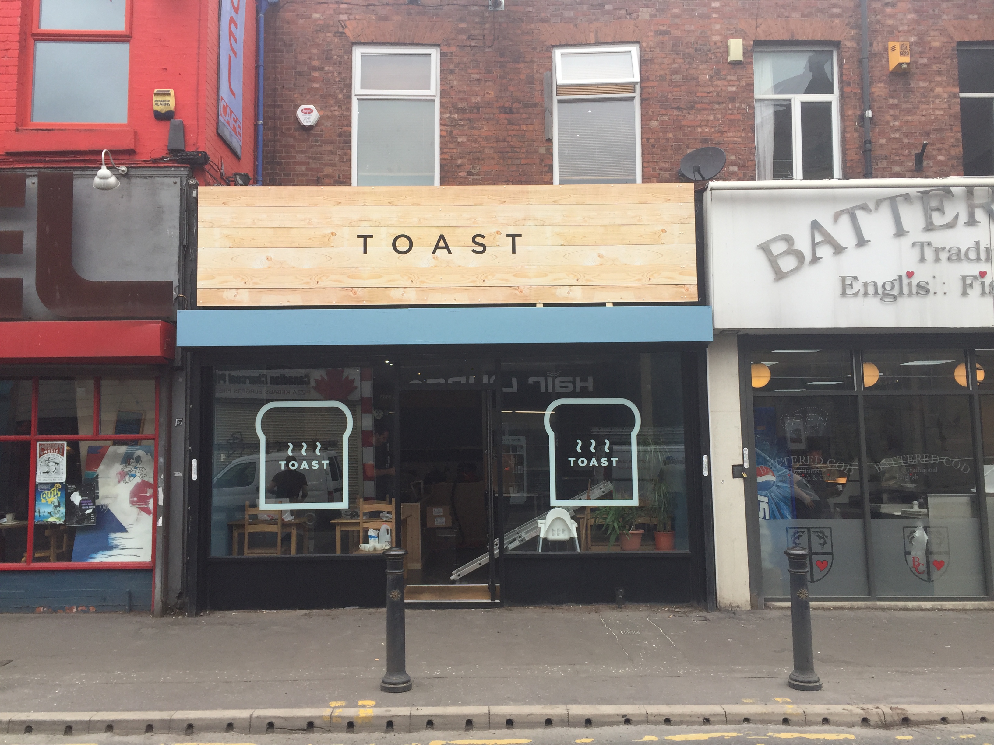 Professional and Affordable Sign Writing in Altrincham for any Business